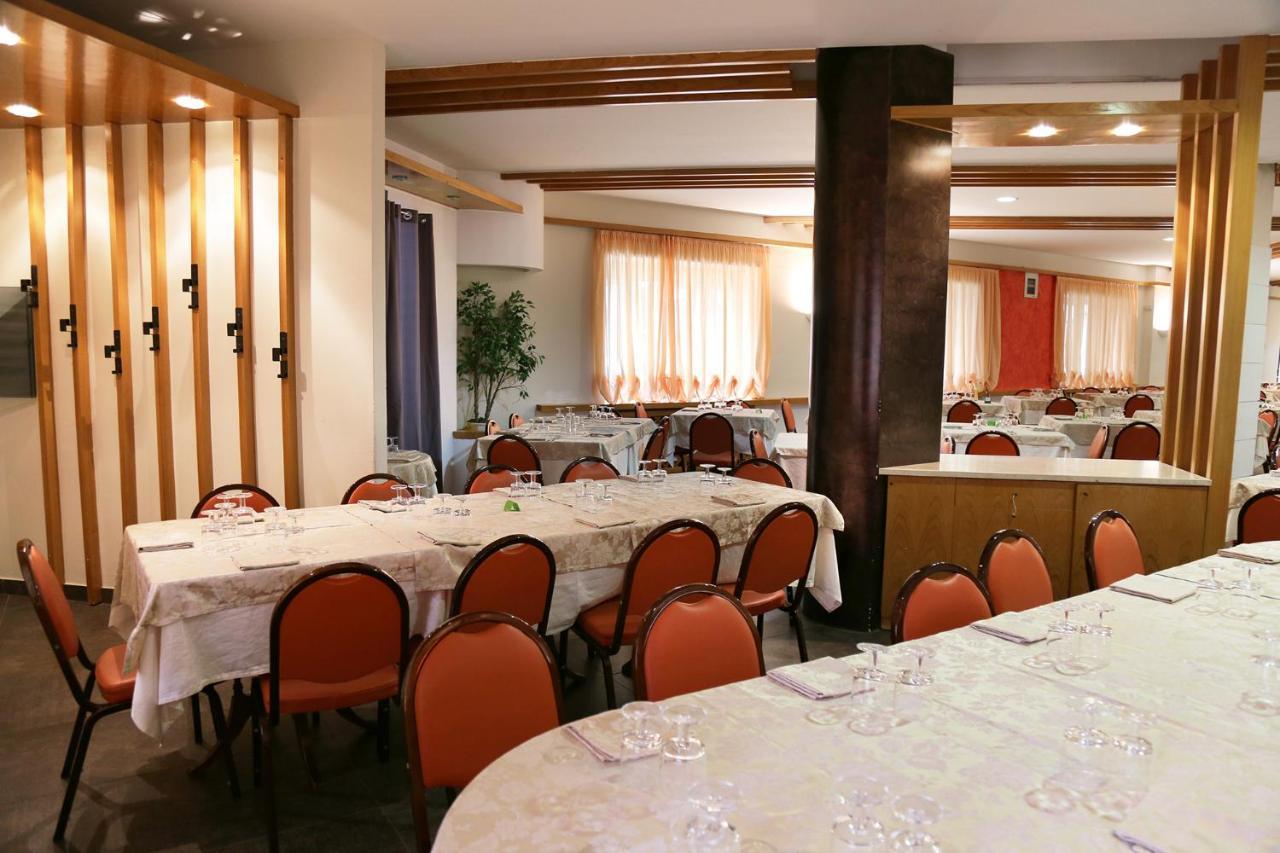 Hotel Meranda Camigliatello Silano Exterior photo