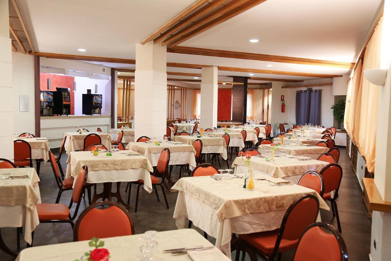 Hotel Meranda Camigliatello Silano Exterior photo